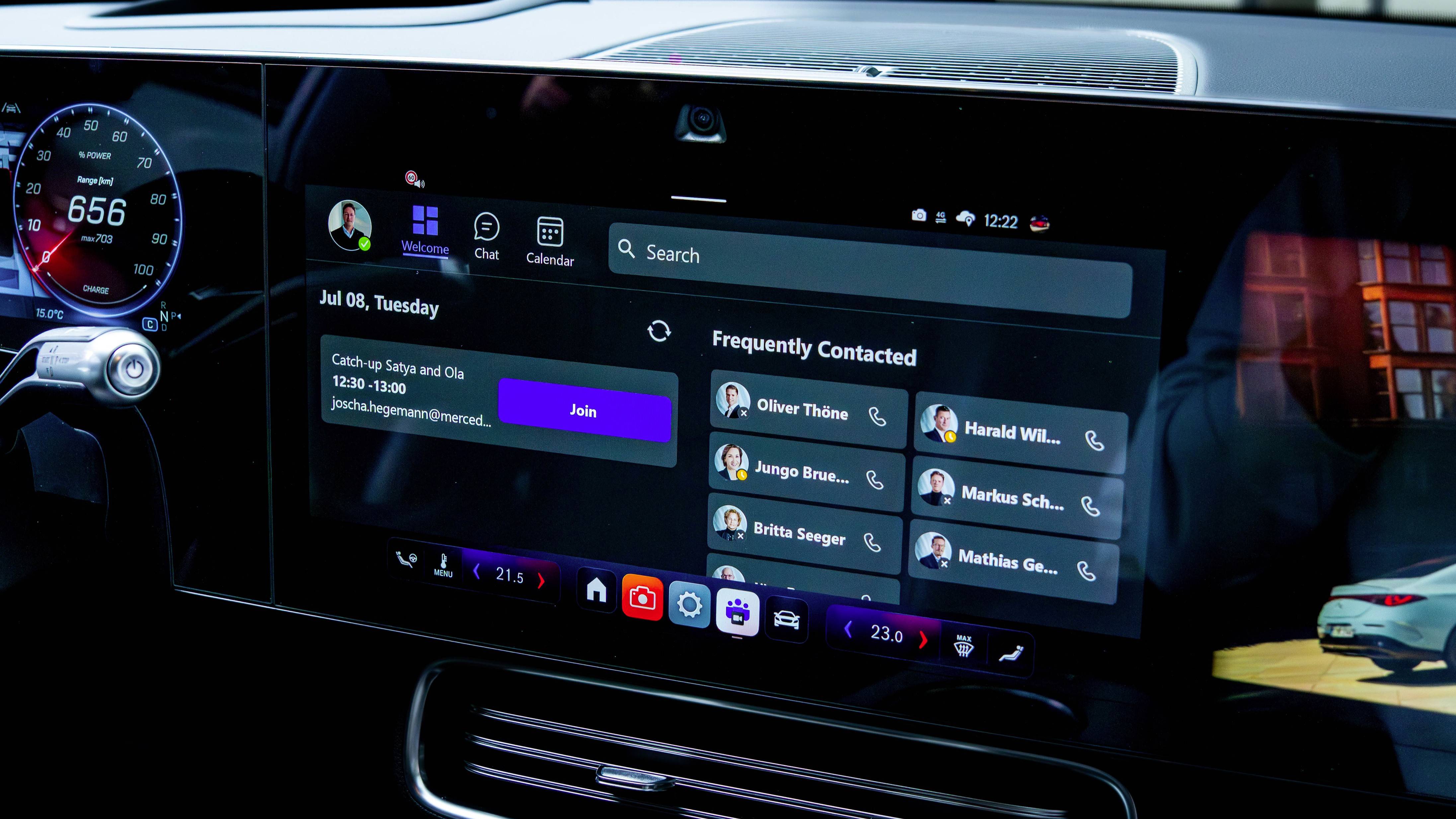 Mercedes-Benz Teams integration — connected calling in the Mercedes ownership experience